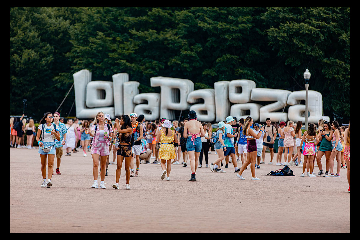 Home Lolla Day